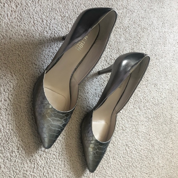 Kenneth Cole Reaction Savvy 3" pumps Size 7.5 - Picture 6 of 6